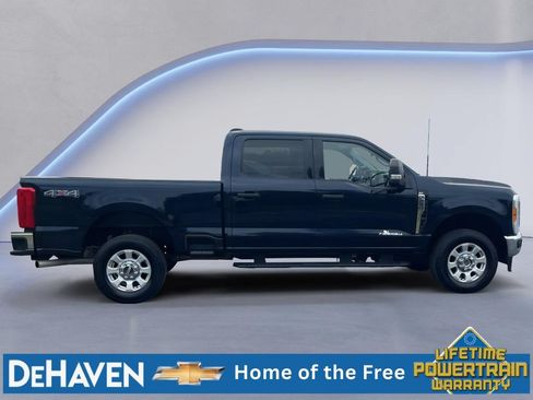 Used 2023 Ford F250 XLT AWD/4WD image 7
