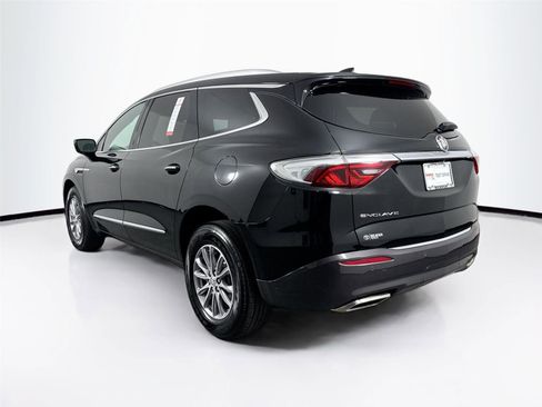 Used 2024 Buick Enclave Essence FWD image 2