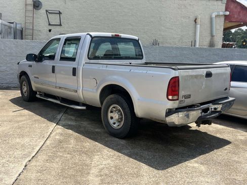 Used 2002 Ford F250 2WD Crew Cab Super Duty image 3