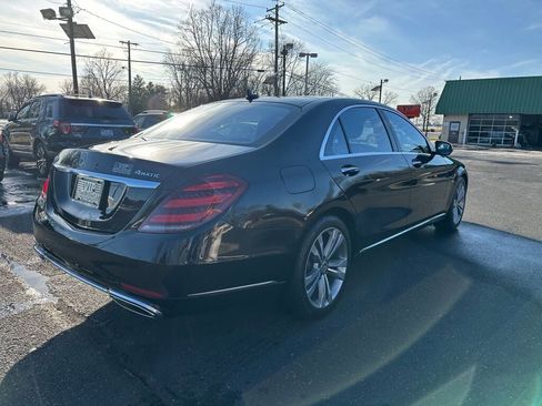 Used 2019 Mercedes-Benz S 560 4MATIC Sedan w/ Premium Package image 7