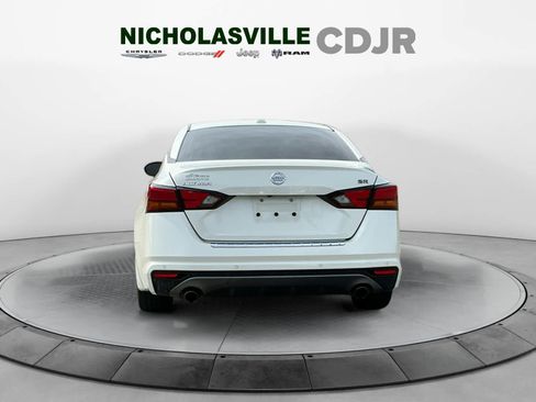 Used 2021 Nissan Altima 2.5 SR FWD image 4