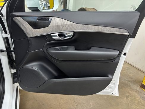 Certified 2023 Volvo XC90 B6 Ultimate image 22