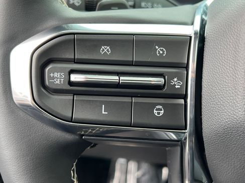 Used 2024 GMC Acadia Denali w/ Super Cruise Package image 26