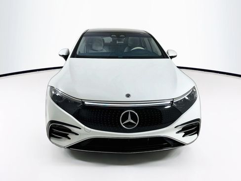 Used 2023 Mercedes-Benz EQS 580 4MATIC Sedan image 2