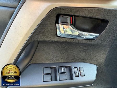 Used 2018 Toyota RAV4 XLE image 8