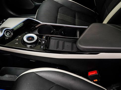 Used 2024 Kia EV6 GT-Line image 19