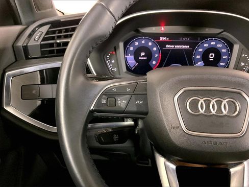 Used 2020 Audi Q3 2.0T Premium w/ Convenience Package image 18
