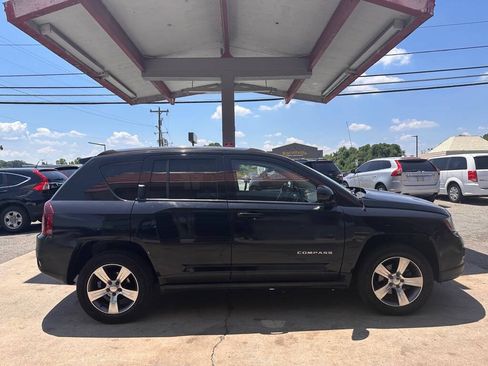 Used 2016 Jeep Compass High Altitude AWD/4WD image 5