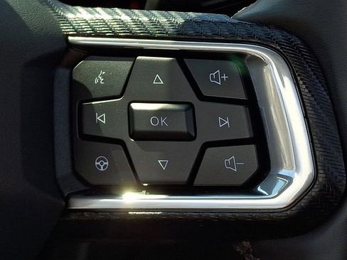 Used 2025 Ford Mustang Premium image 21