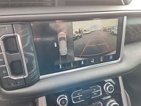 Used 2022 GMC Yukon XL Denali w/ Denali Ultimate Package image 27