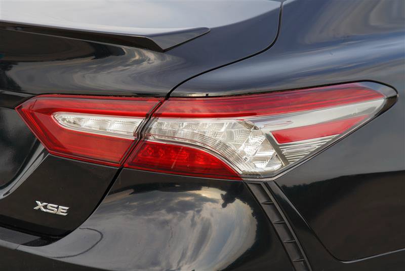 Used 2019 Toyota Camry XSE w/ Navigation Package FWD image 36