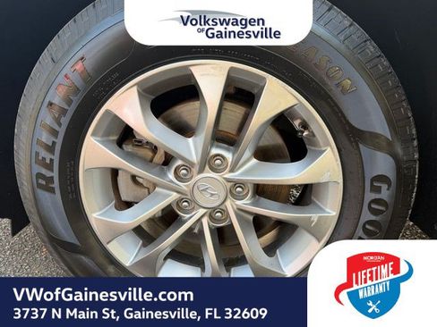 Used 2020 Hyundai Santa Fe SE AWD/4WD image 40