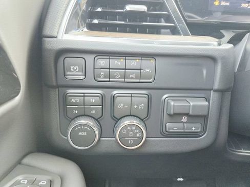 New 2026 Chevrolet Tahoe High Country w/ Sun And Tow Package AWD/4WD image 33