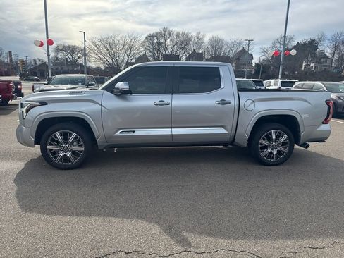 Used 2025 Toyota Tundra Capstone AWD/4WD image 4