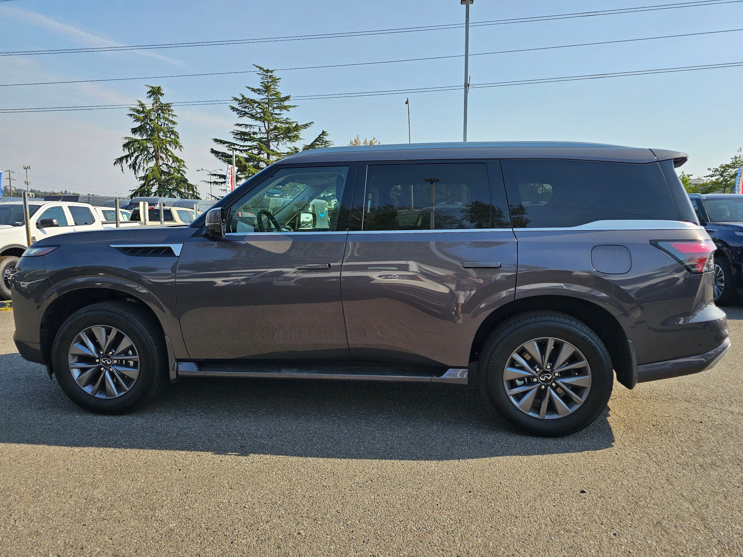 Used 2025 INFINITI QX80 Pure AWD/4WD image 8