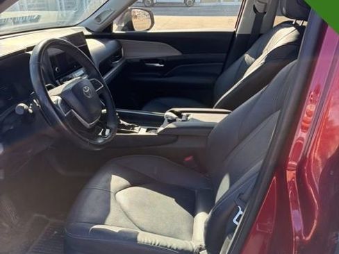 Used 2024 Toyota Grand Highlander Platinum image 13