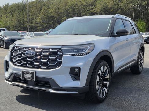 New 2026 Ford Explorer Platinum w/ LUX Leather Package AWD/4WD image 11