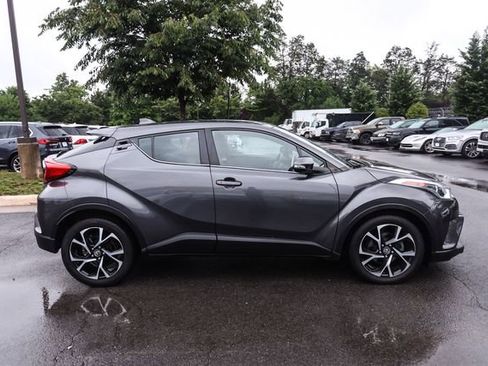 Used 2019 Toyota C-HR Limited FWD image 8