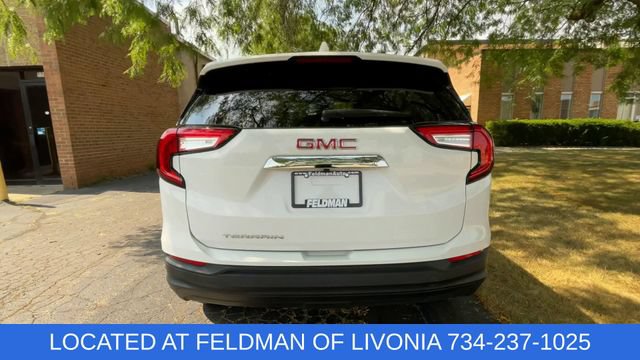 Certified 2024 GMC Terrain SLE w/ LPO, Floor Liner Package FWD image 7