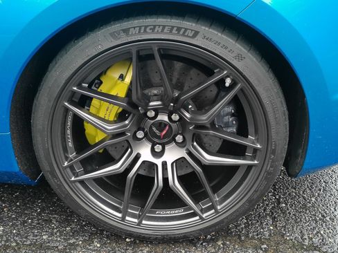 Used 2024 Chevrolet Corvette Z06 w/ Z07 Performance Package RWD image 30