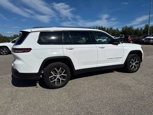Used 2023 Jeep Grand Cherokee L Limited AWD/4WD image 6