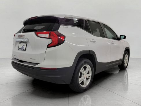 Used 2024 GMC Terrain SLE image 20