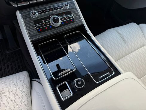 Used 2022 Lincoln Aviator Black Label w/ Dynamic Handling Package image 19