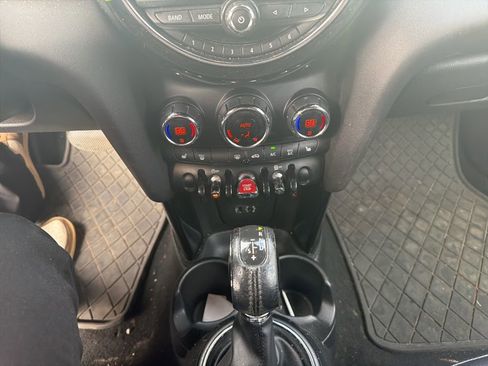 Used 2017 MINI Cooper S image 12