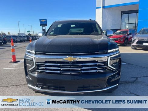 New 2026 Chevrolet Suburban Premier w/ Sun And Tow Package AWD/4WD image 7