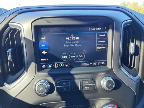 Used 2021 GMC Sierra 2500 Denali w/ Denali Black Diamond Edition image 19