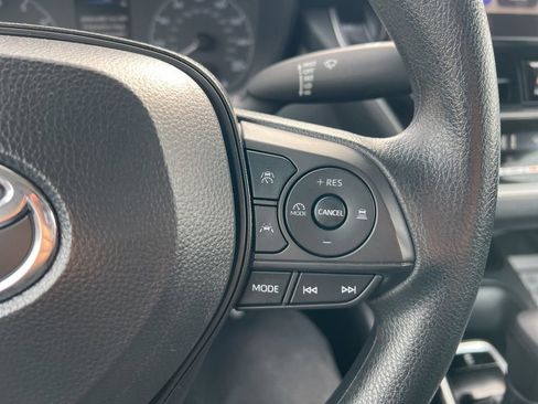 Used 2024 Toyota Corolla LE image 17