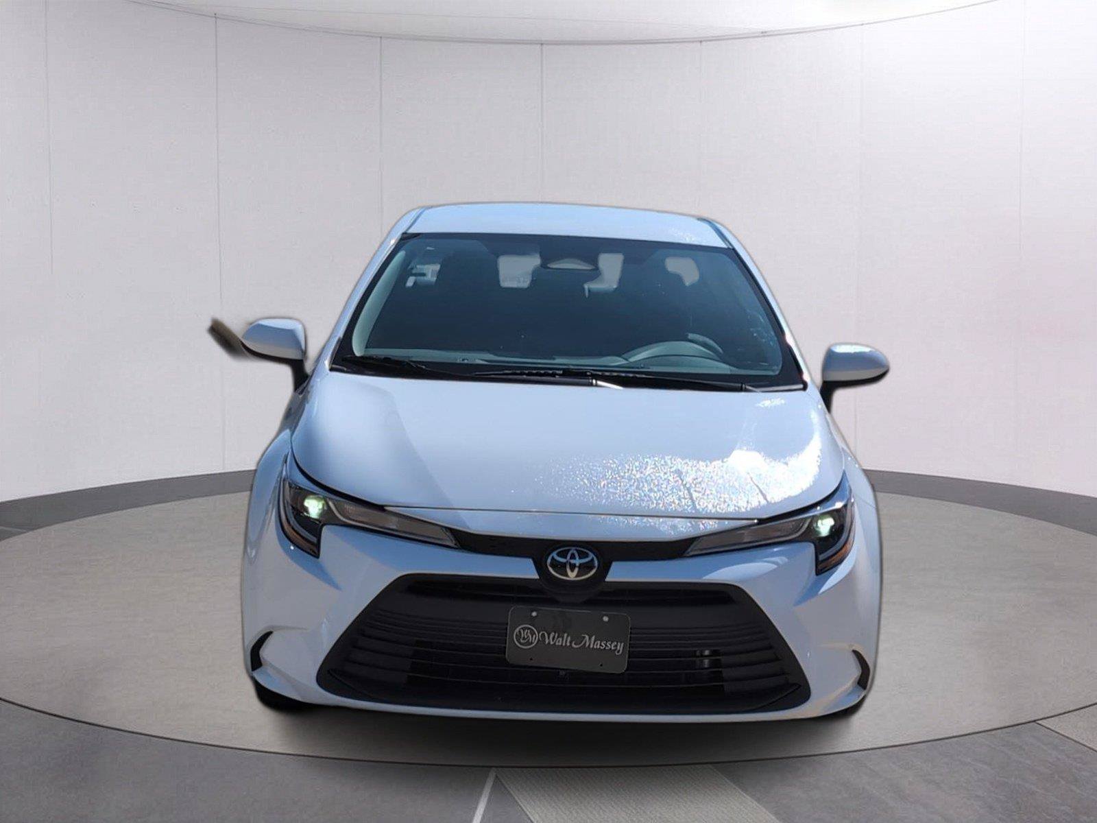 Used 2024 Toyota Corolla LE FWD image 11