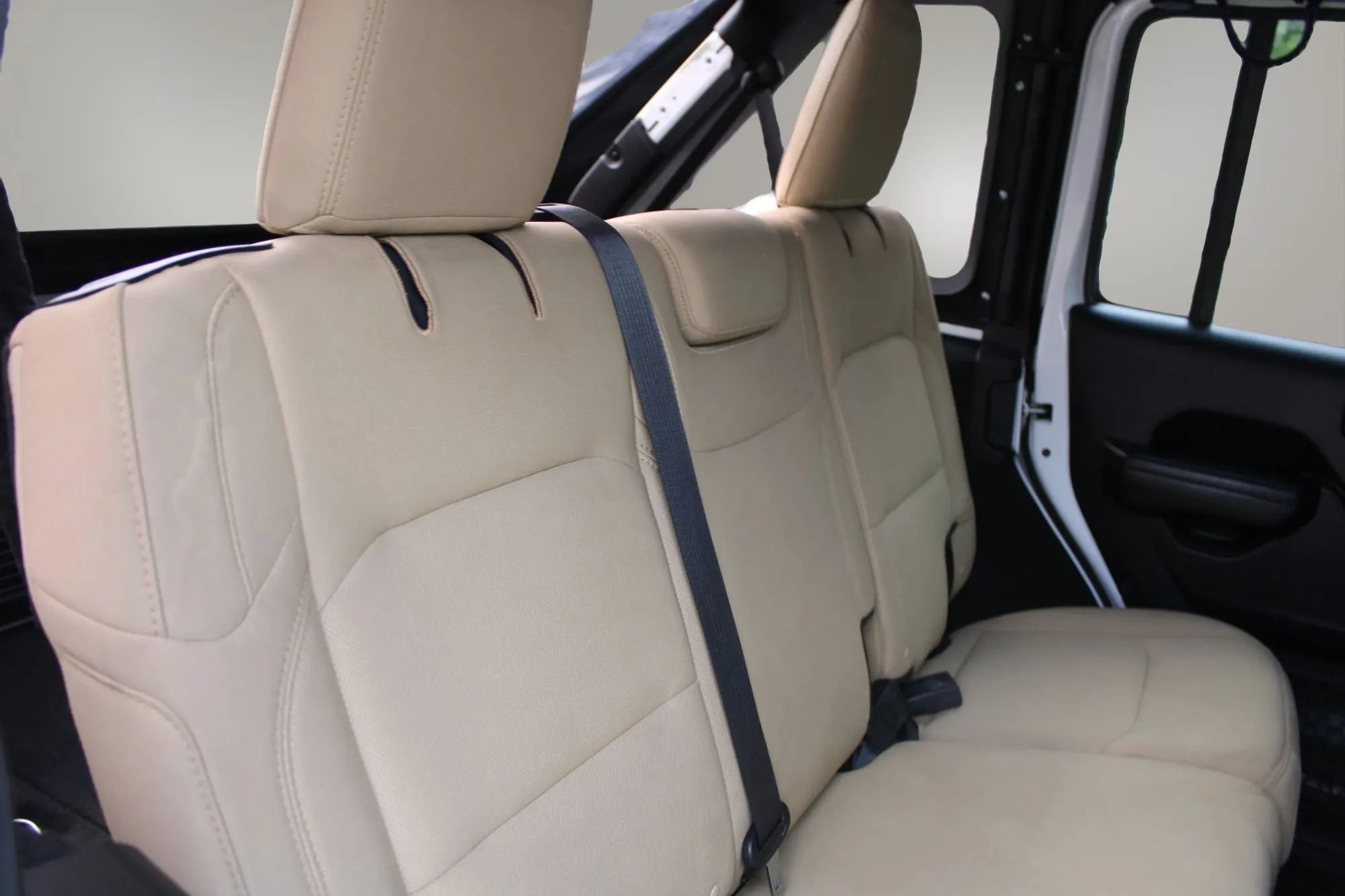 Used 2018 Jeep Wrangler Unlimited Sport S AWD/4WD image 26