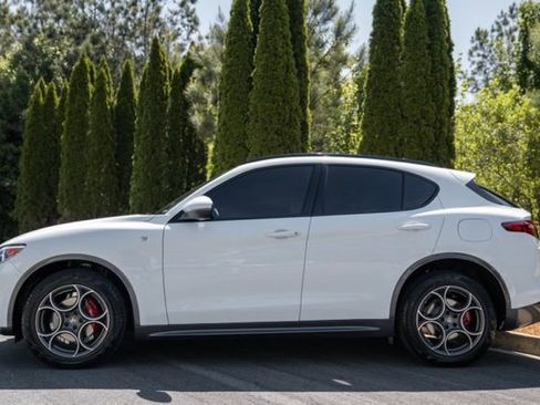 Used 2023 Alfa Romeo Stelvio Ti w/ Active Assist Plus Package AWD/4WD image 9