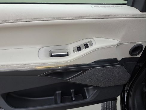 New 2025 Lincoln Navigator Reserve image 15