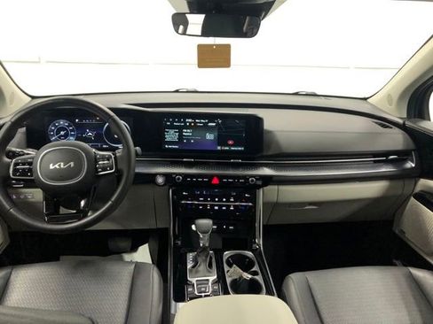 Used 2024 Kia Carnival SX Prestige FWD image 14