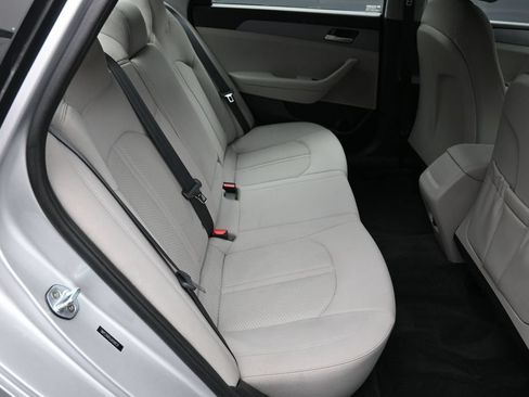 Used 2018 Hyundai Sonata SE FWD image 23