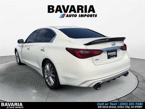 Used 2018 INFINITI Q50 Luxe w/ Essential Package (3.0T Luxe) AWD/4WD image 3