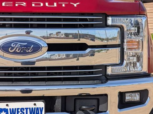 Used 2019 Ford F250 Lariat w/ Lariat Value Package image 9