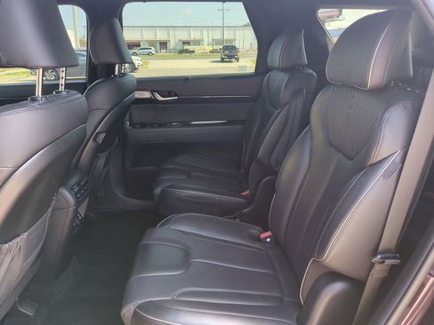 Used 2024 Hyundai Palisade Calligraphy FWD image 17