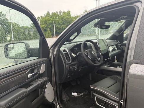 New 2026 RAM 1500 Laramie AWD/4WD image 14