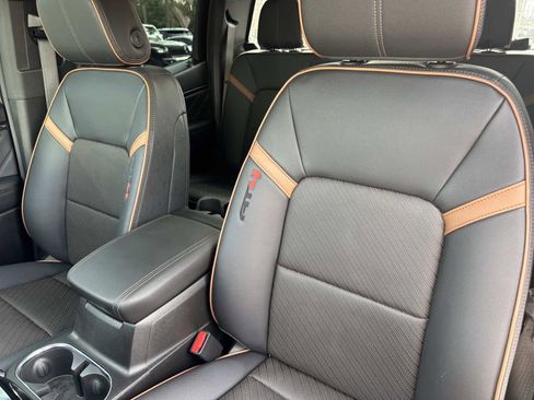 Used 2024 GMC Canyon AT4 w/ AT4 Premium Package image 20