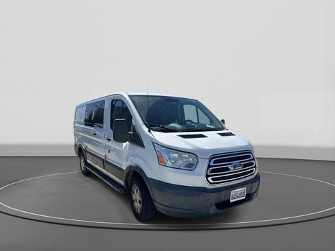 Used 2017 Ford Transit 250 130 Low Roof w/ Exterior Upgrade Package RWD image 4