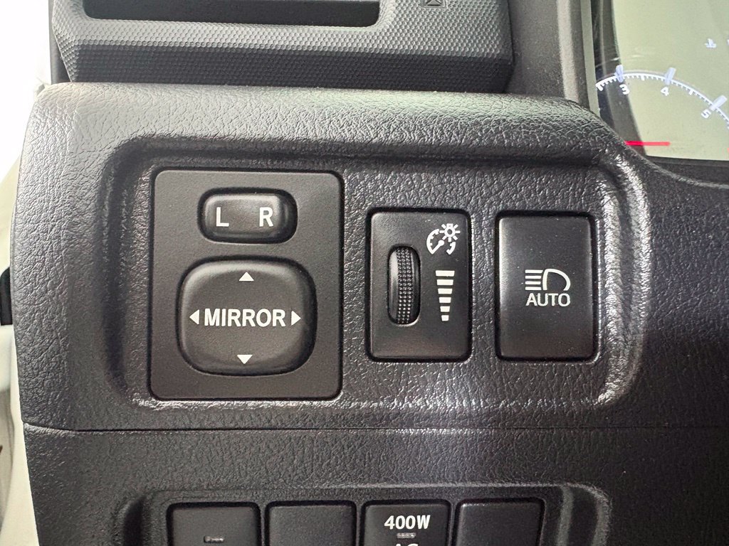 Used 2021 Toyota 4Runner SR5 AWD/4WD image 18