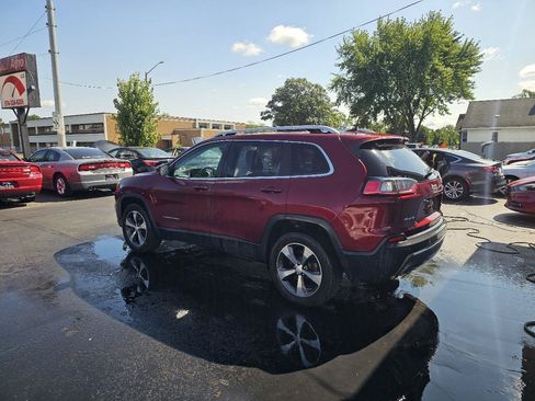 Used 2019 Jeep Cherokee Limited w/ Luxury Group AWD/4WD image 7