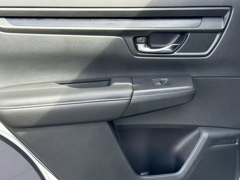 Certified 2025 Honda CR-V EX image 12