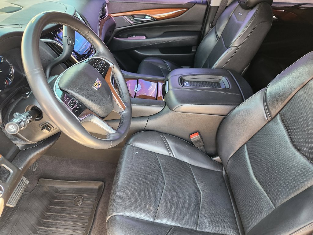 Used 2020 Cadillac Escalade 2WD w/ LPO, Radiant Package image 13