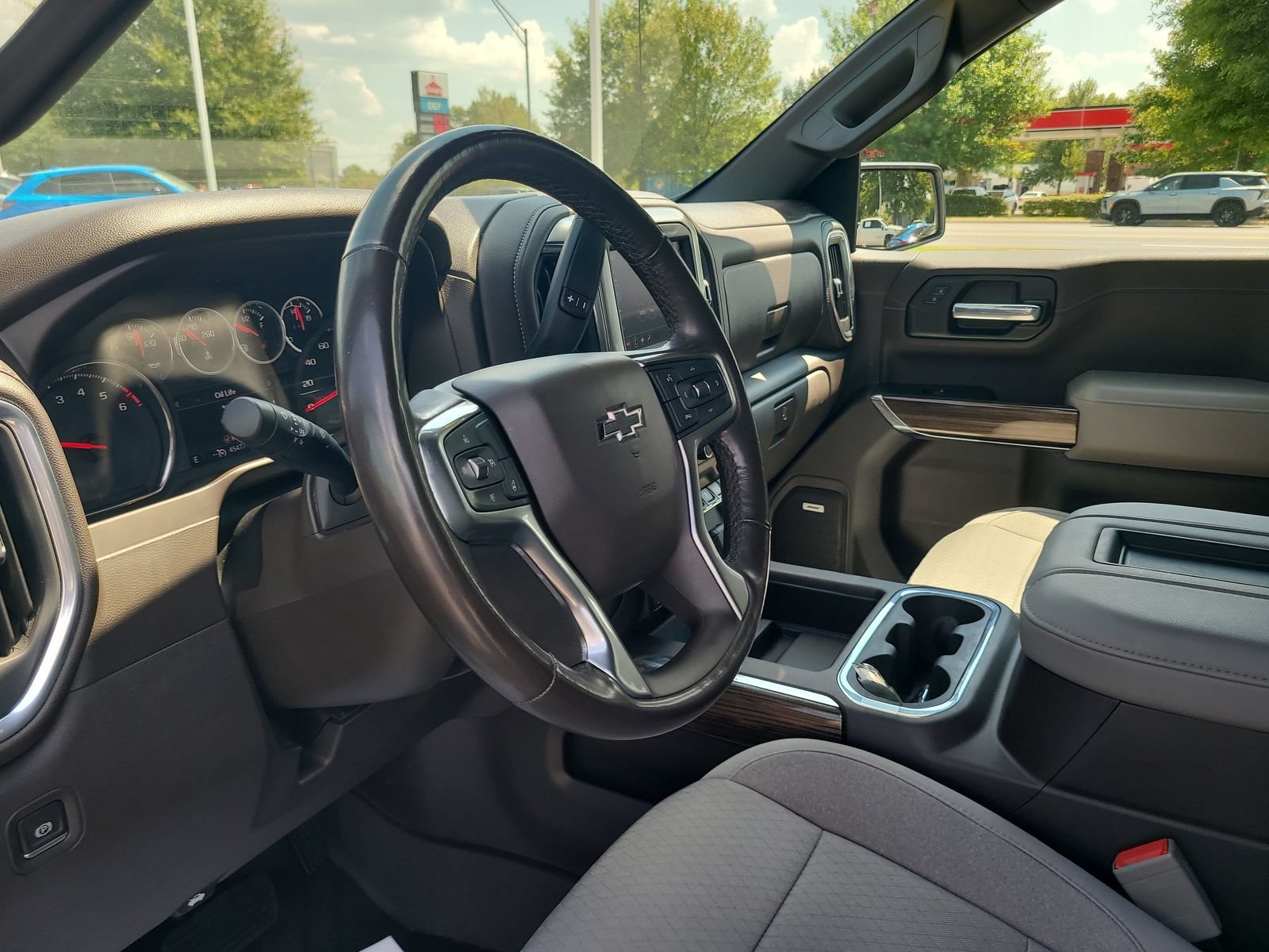 Used 2020 Chevrolet Silverado 1500 RST AWD/4WD image 10