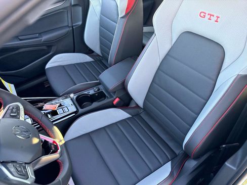 New 2026 Volkswagen GTI SE image 22