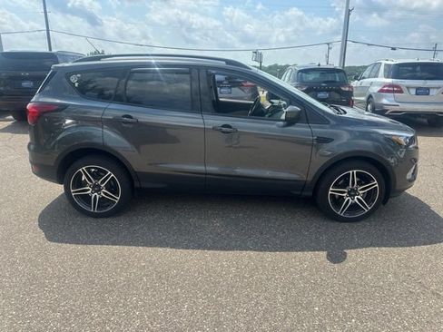 Used 2019 Ford Escape SEL AWD/4WD image 2